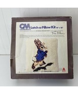 Vintage Latch A Pillow Hook Craft Kit Erica Wilson Peter Rabbit Beatrix Potter - $29.99