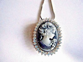 Black Gray Cameo Pendant With Austrian Crystals On 18&quot; Silver Chain New ... - $19.75